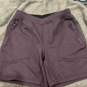 Lululemon Mens Medium 7” shorts